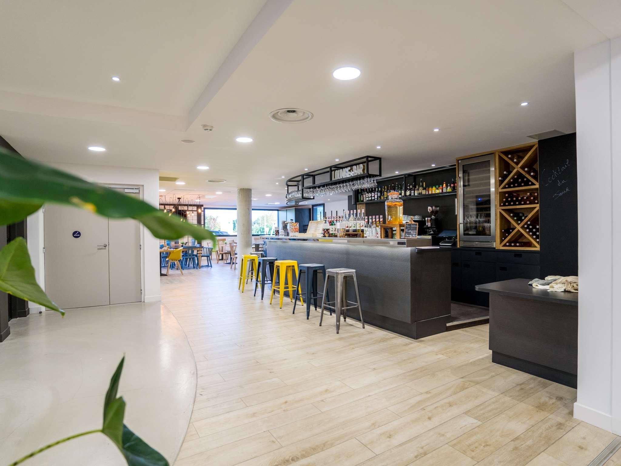 Campanile Marseille Est - Aubagne Hotel Ngoại thất bức ảnh