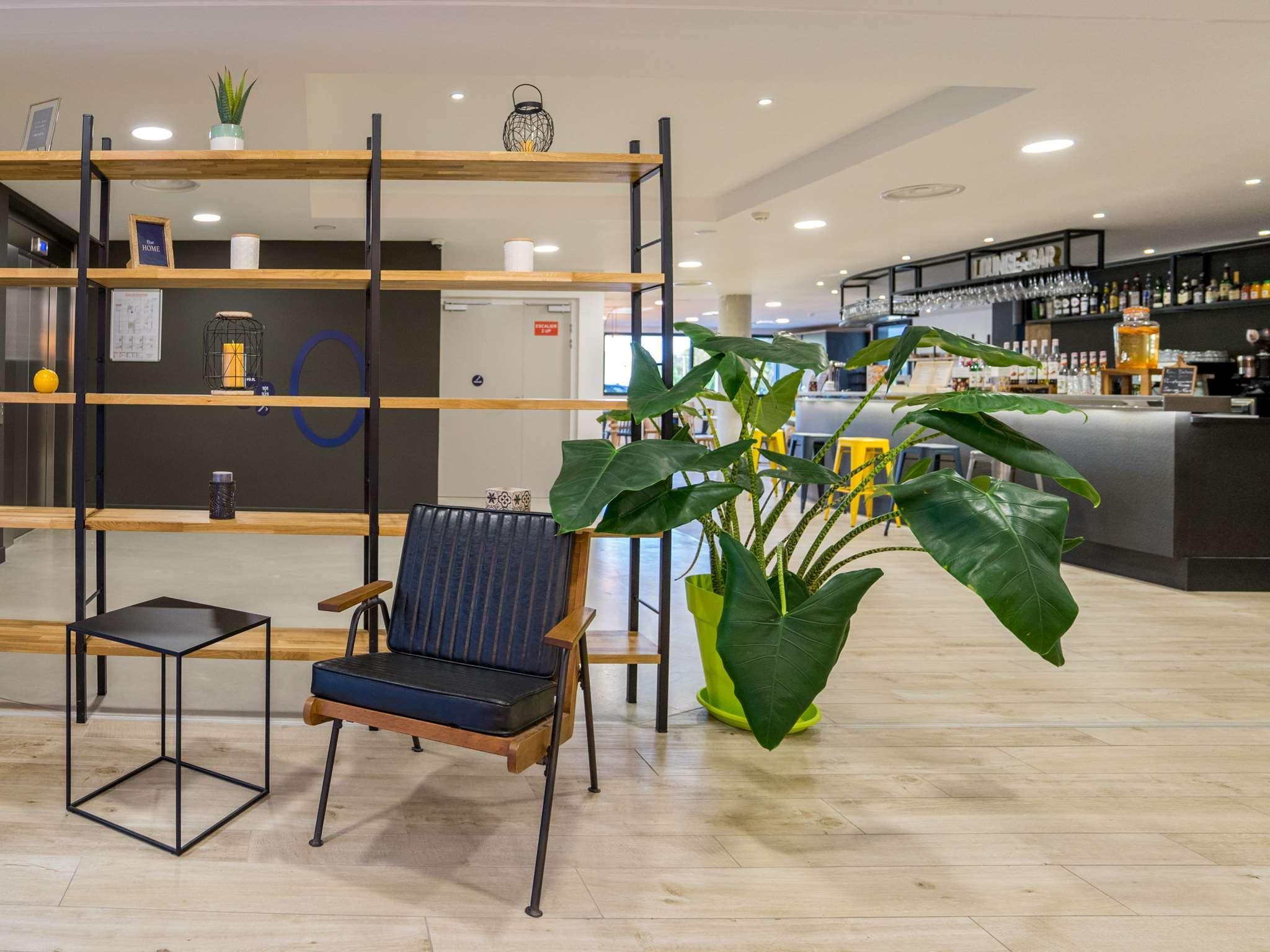 Campanile Marseille Est - Aubagne Hotel Ngoại thất bức ảnh